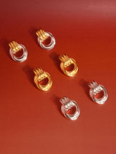 Load image into Gallery viewer, Wanda 18K Gold Non-Tarnish Classic Hoop Earring
