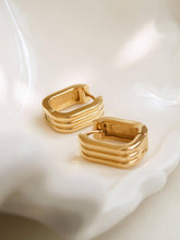 Load image into Gallery viewer, Noa 18K Gold Non-Tarnish Stripe Hoop Earring
